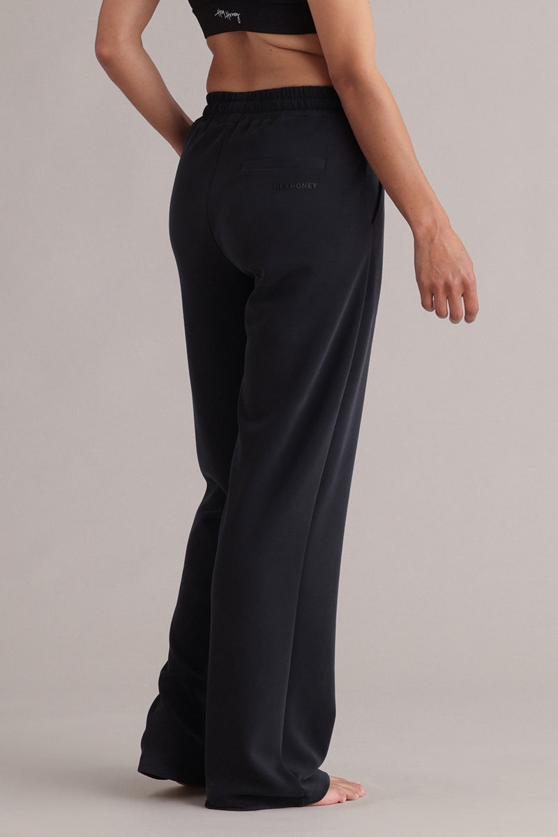 Lux Trackpants Black